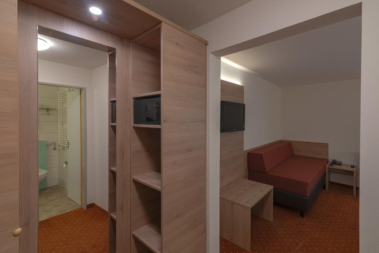 Hotel Pfefferburg Schönaich Kültér fotó